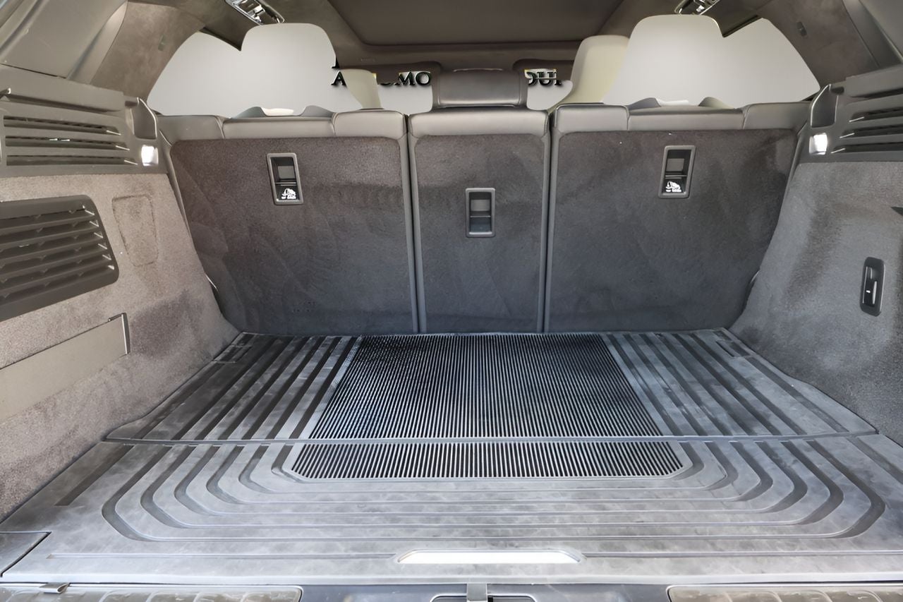 2024 Land Rover Range Rover Sport SV Edition One Carbon Bronze