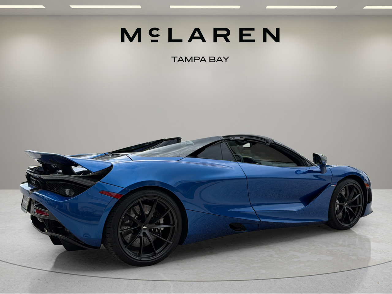 2022 McLaren 720S Base