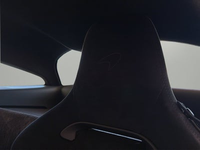 2023 McLaren Artura TechLux