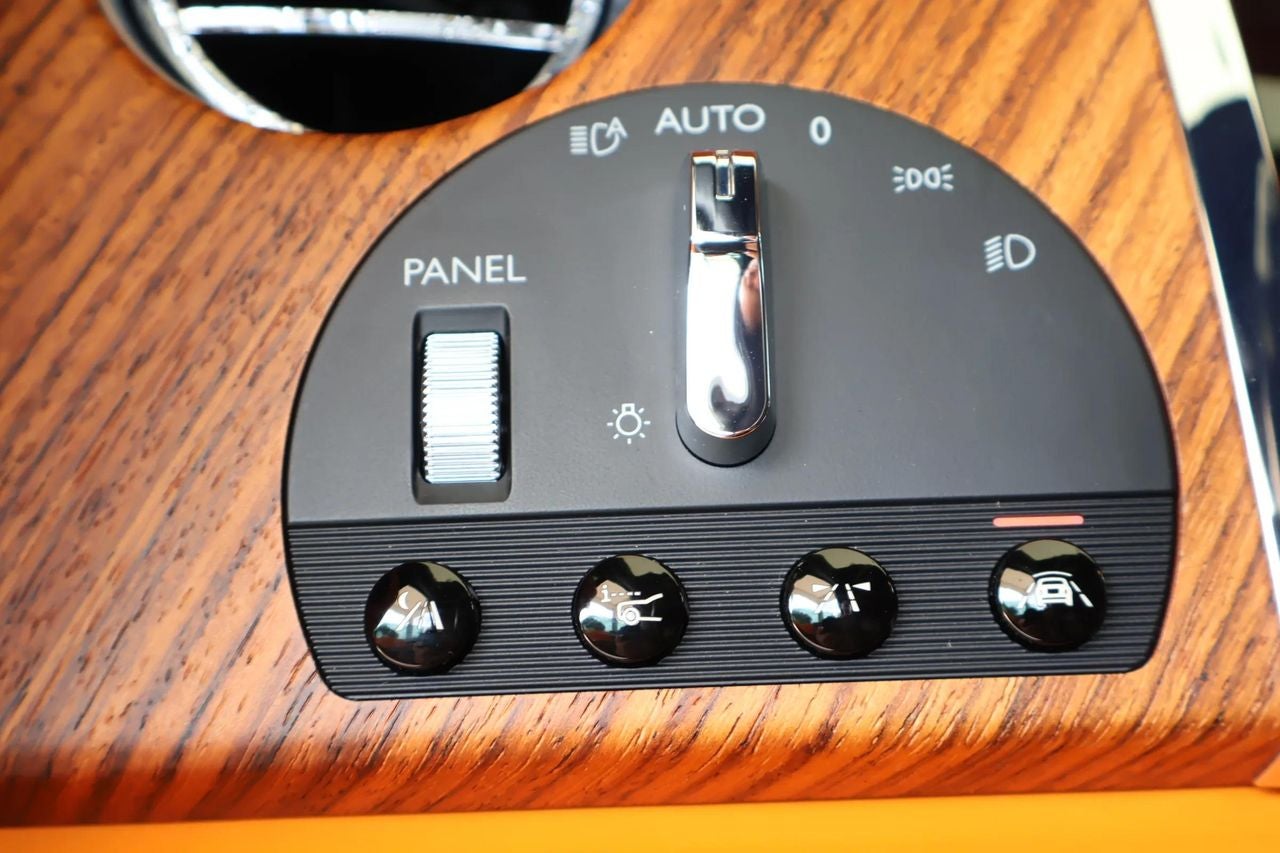 2016 Rolls-Royce Dawn 2dr Convertible
