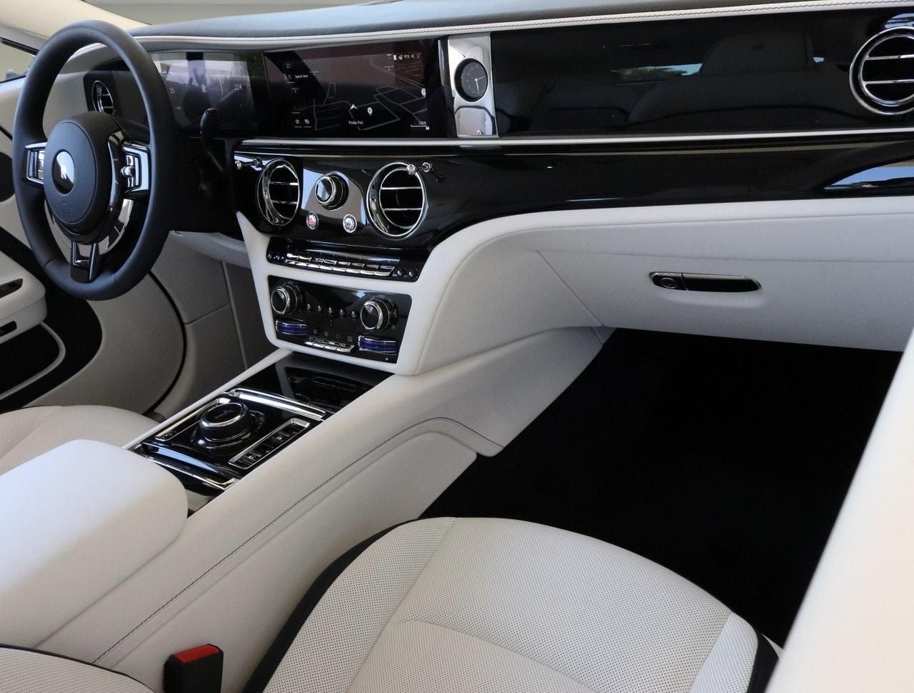 2024 Rolls-Royce Spectre Base