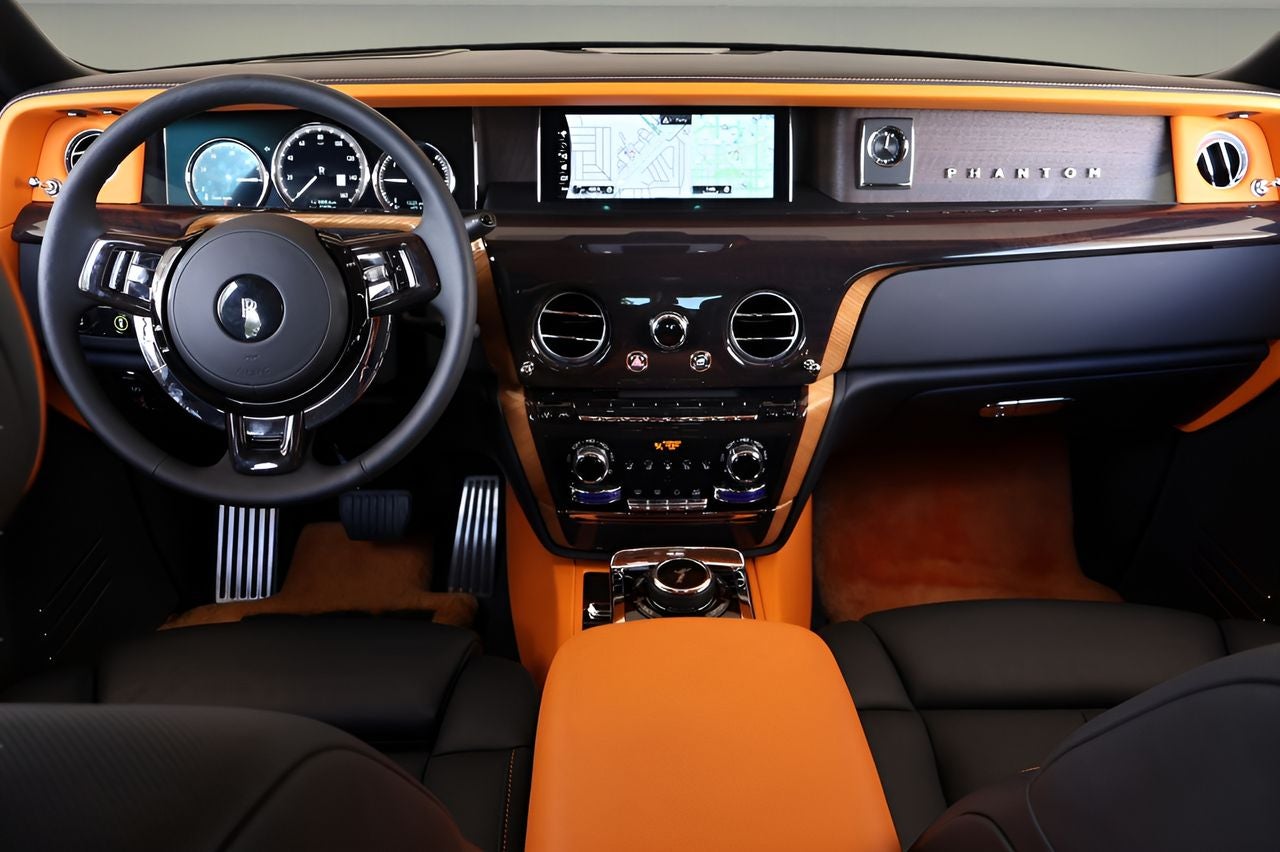 2023 Rolls-Royce Phantom Base