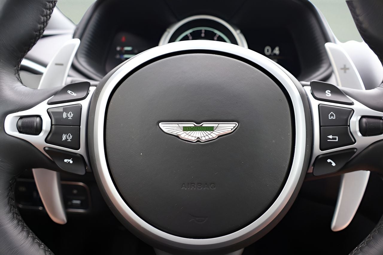 2022 Aston Martin DB11 Volante