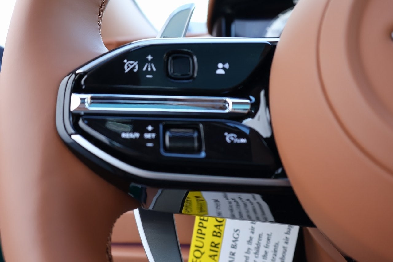 2025 Aston Martin DB12 Coupe