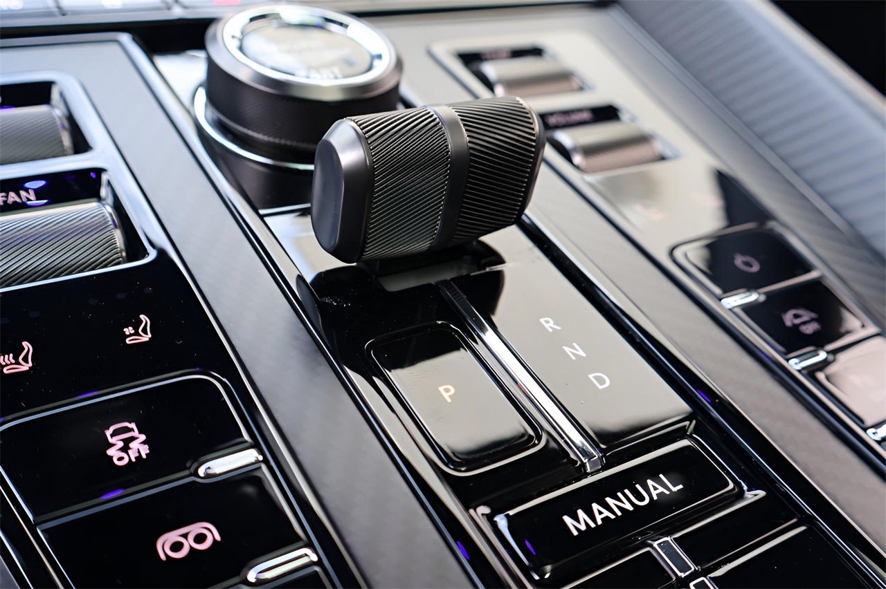 2026 Aston Martin DB12 Base