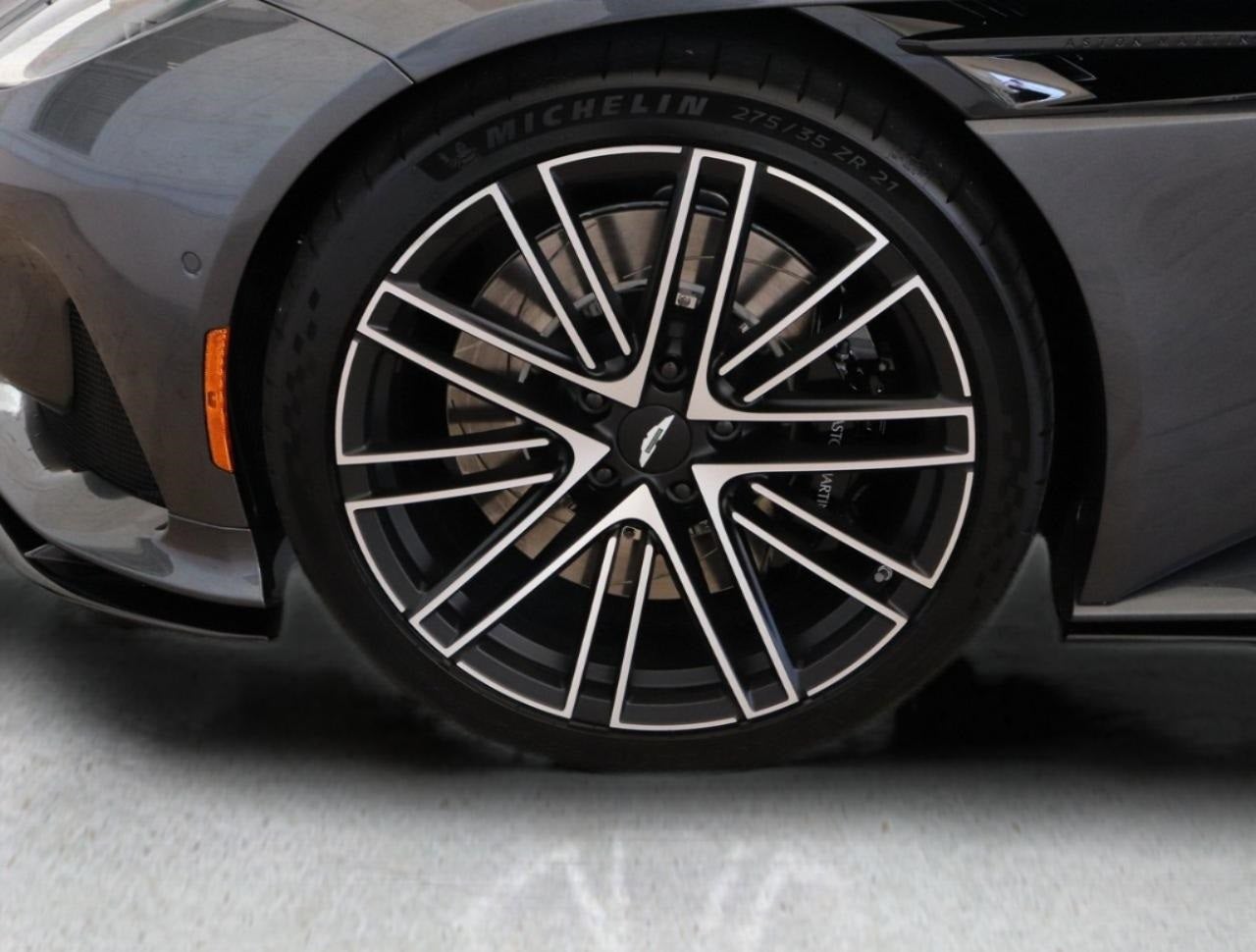 2025 Aston Martin DB12 Volante