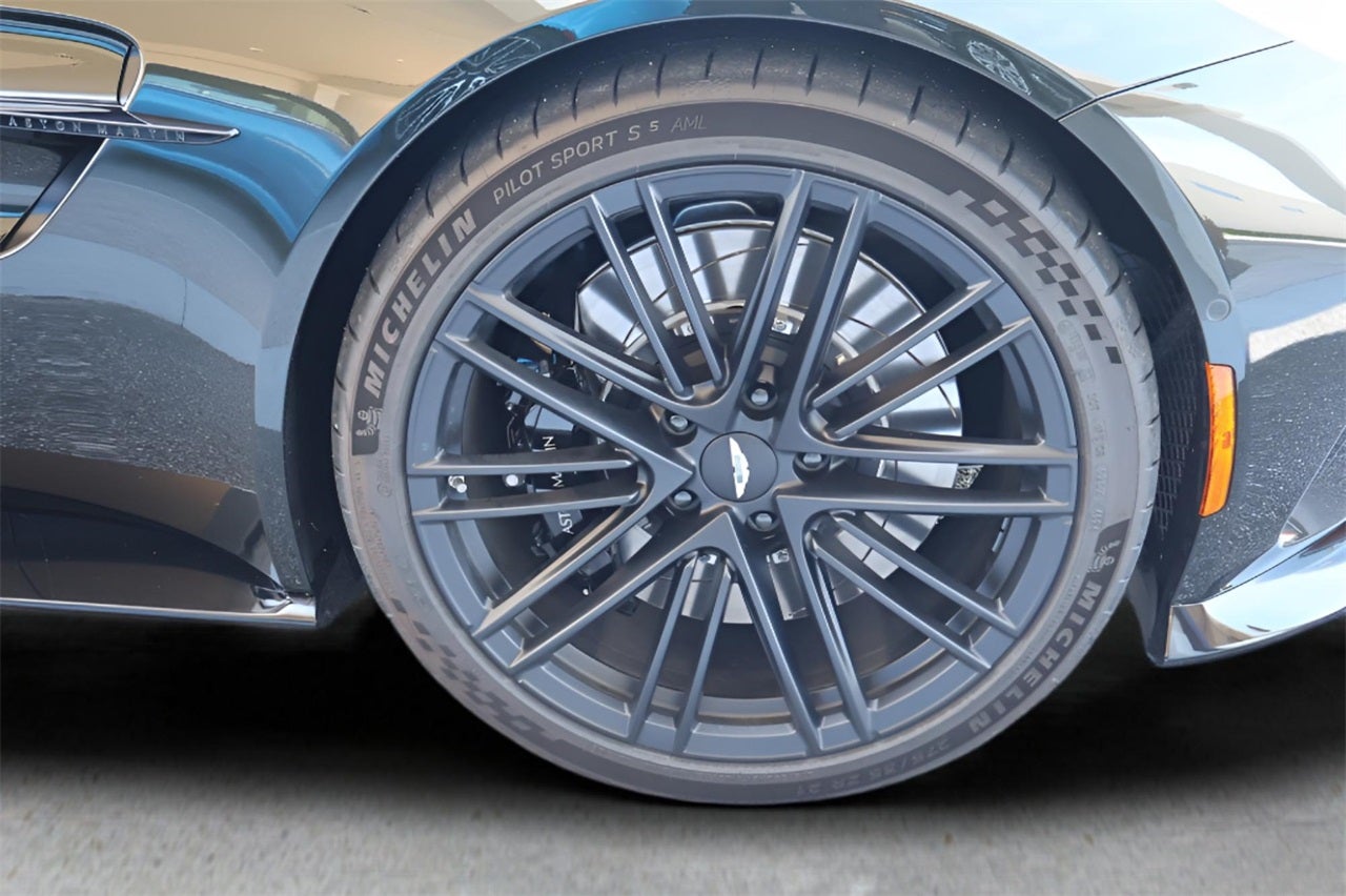 2025 Aston Martin Vantage Coupe