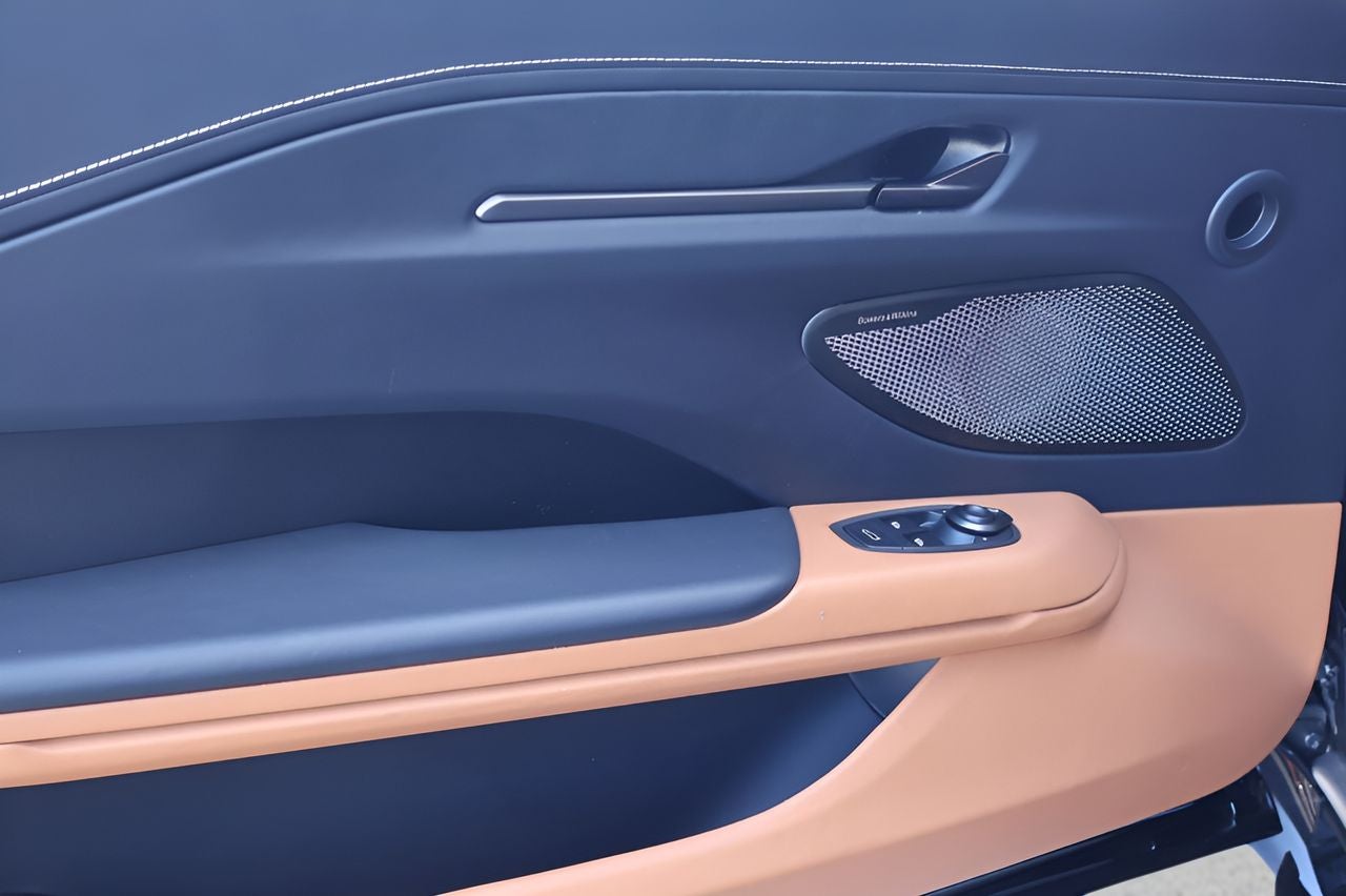 2025 Aston Martin Vantage Coupe