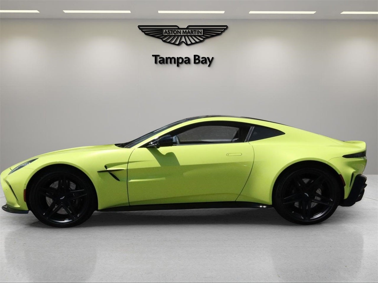 2025 Aston Martin Vantage Coupe