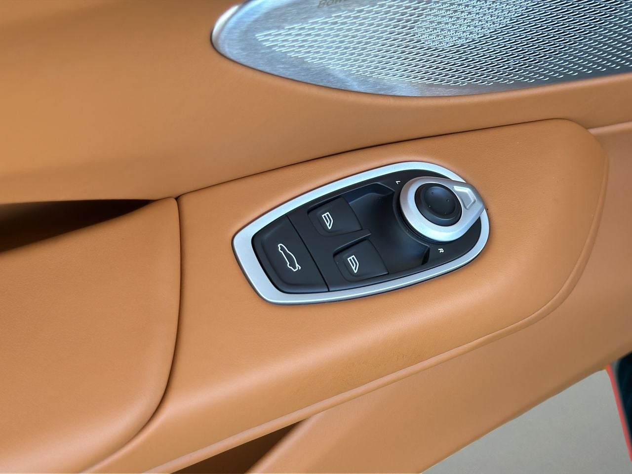 2026 Aston Martin Vantage S