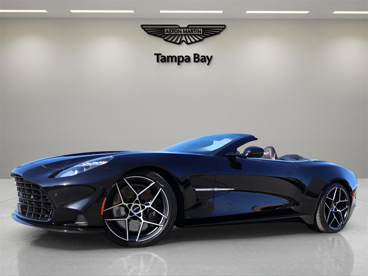 2026 Aston Martin Vanquish Volante