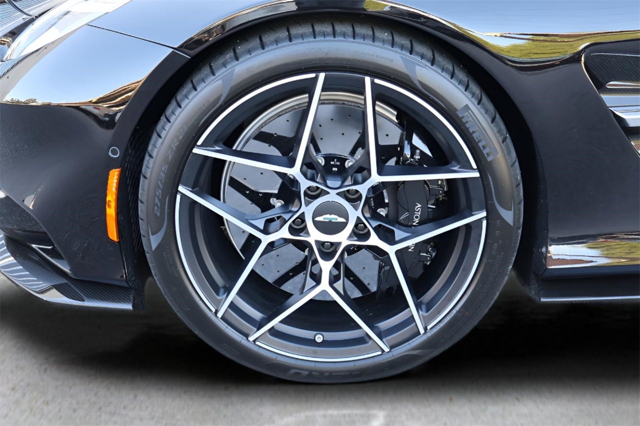 2026 Aston Martin Vanquish Volante