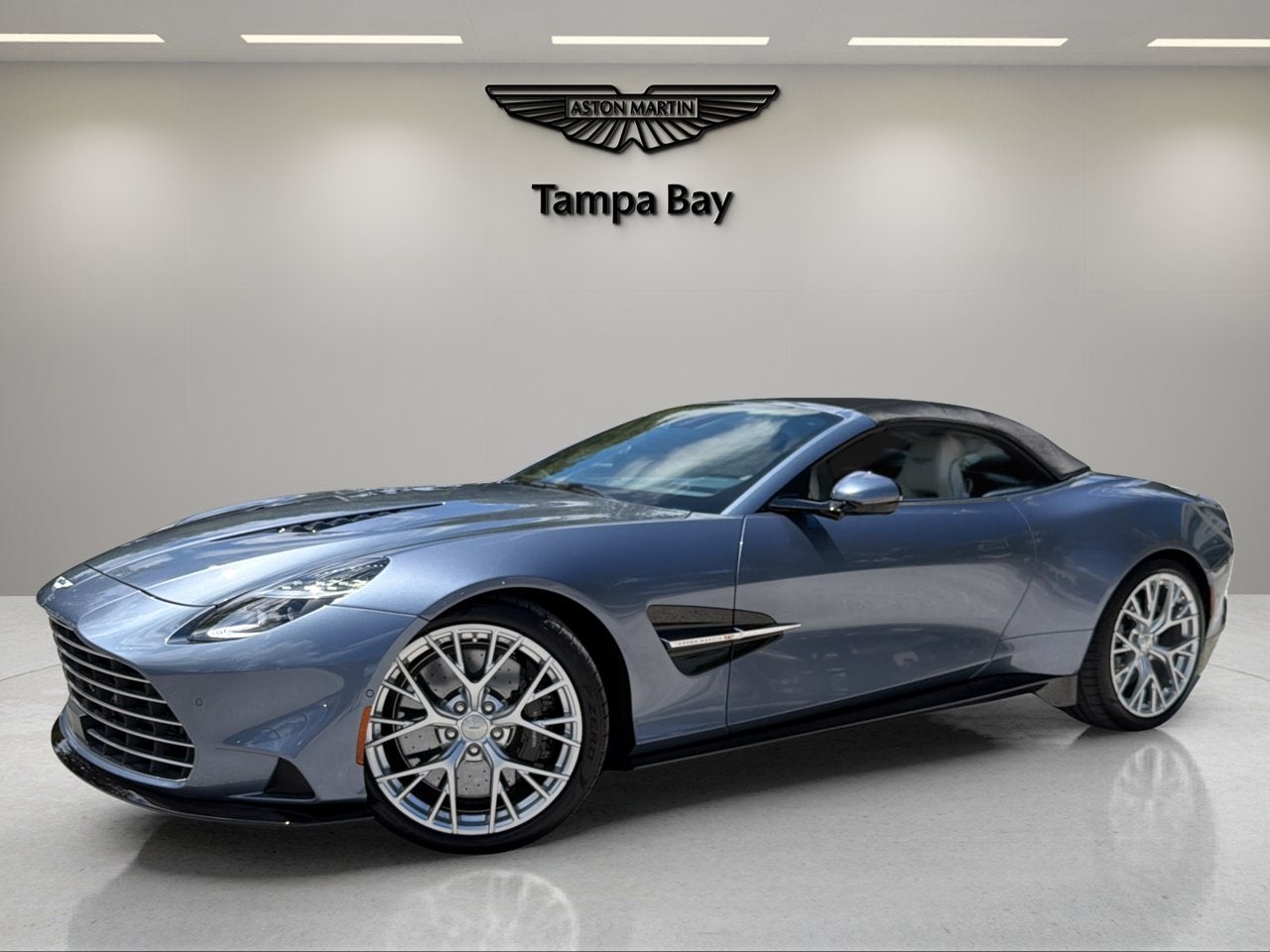 2027 Aston Martin Vanquish Volante