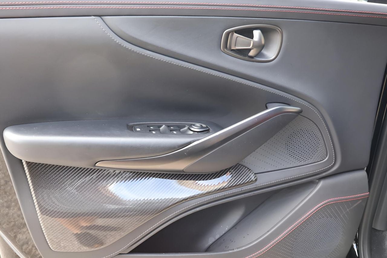 2024 Aston Martin DBX 707