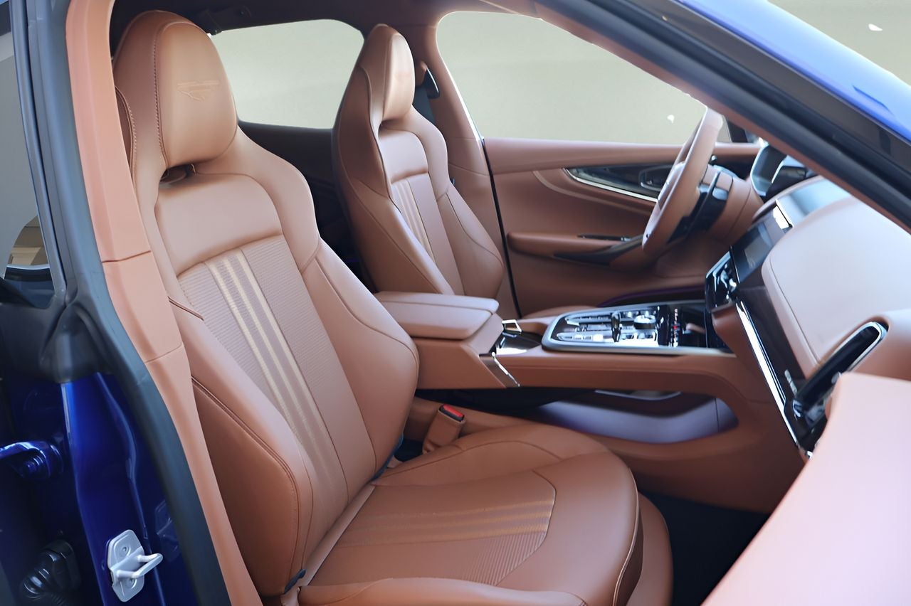 2026 Aston Martin DBX 707