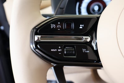 2026 Aston Martin DBX 707