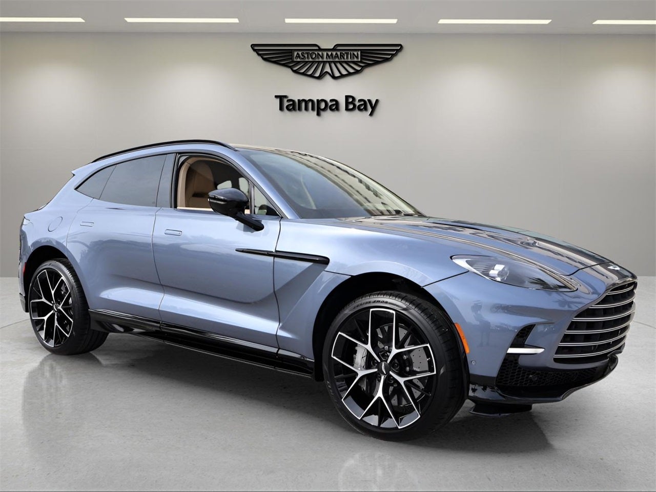 2026 Aston Martin DBX 707