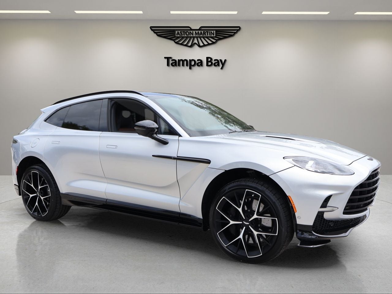 2026 Aston Martin DBX 707