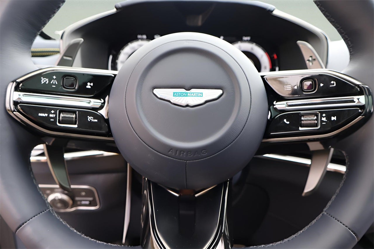 2025 Aston Martin DBX 707