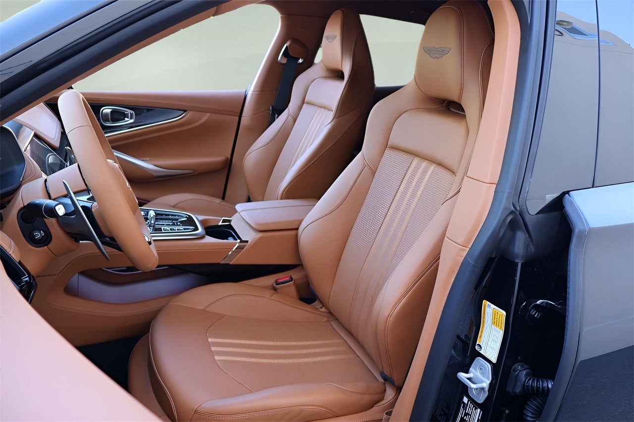 2026 Aston Martin DBX 707