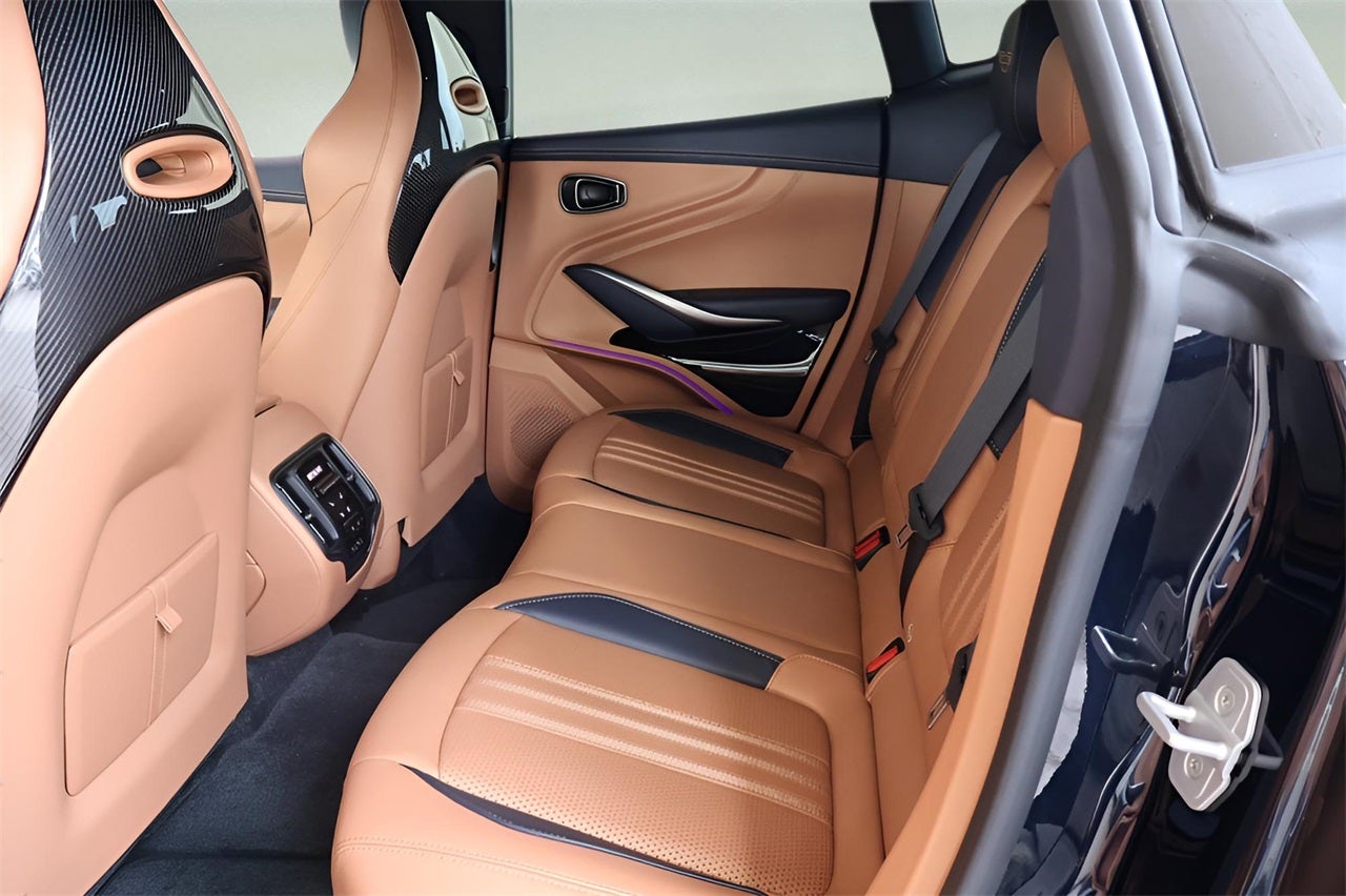 2026 Aston Martin DBX 707