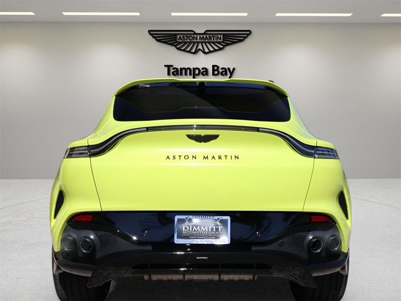 2025 Aston Martin DBX 707