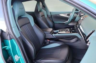 2025 Aston Martin DBX 707