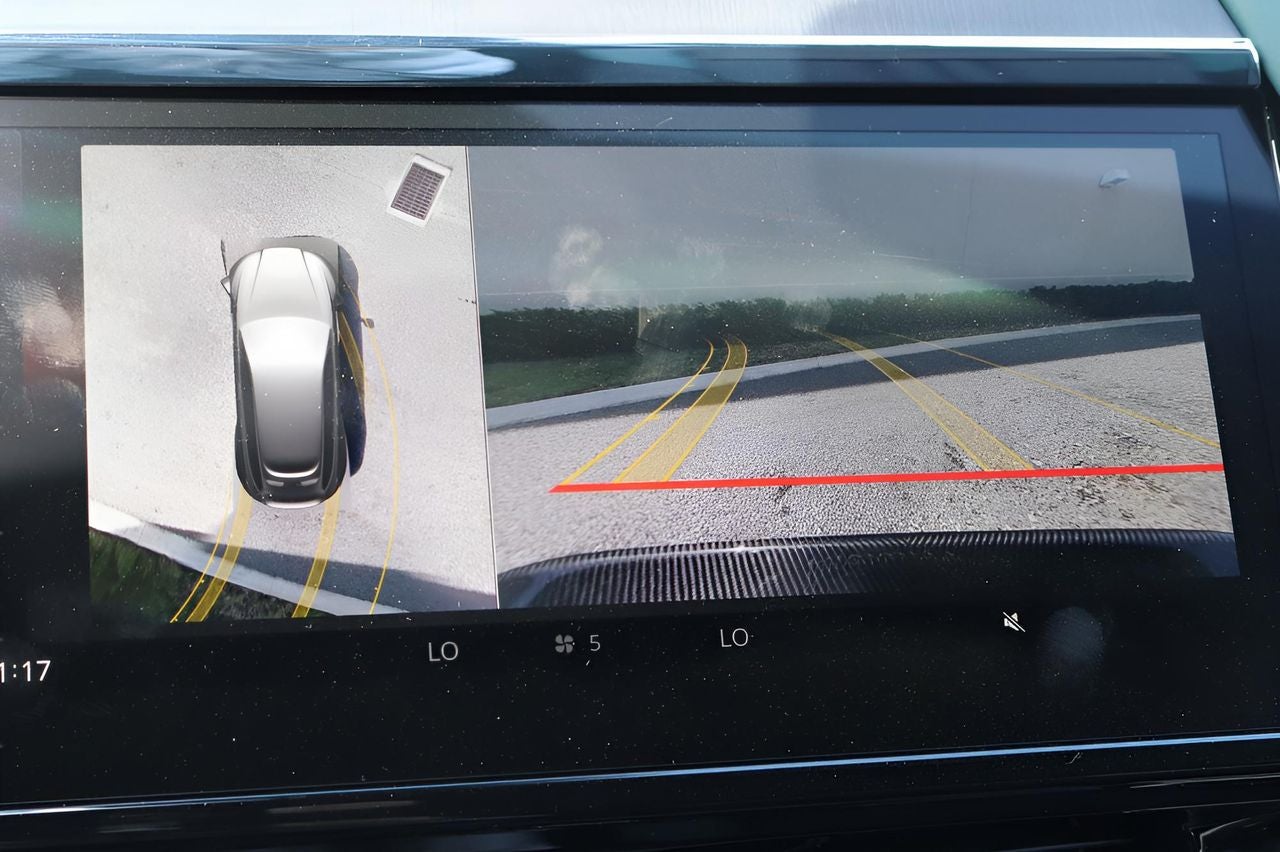 2025 Aston Martin DBX 707