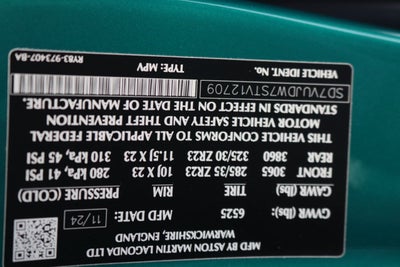 2025 Aston Martin DBX 707