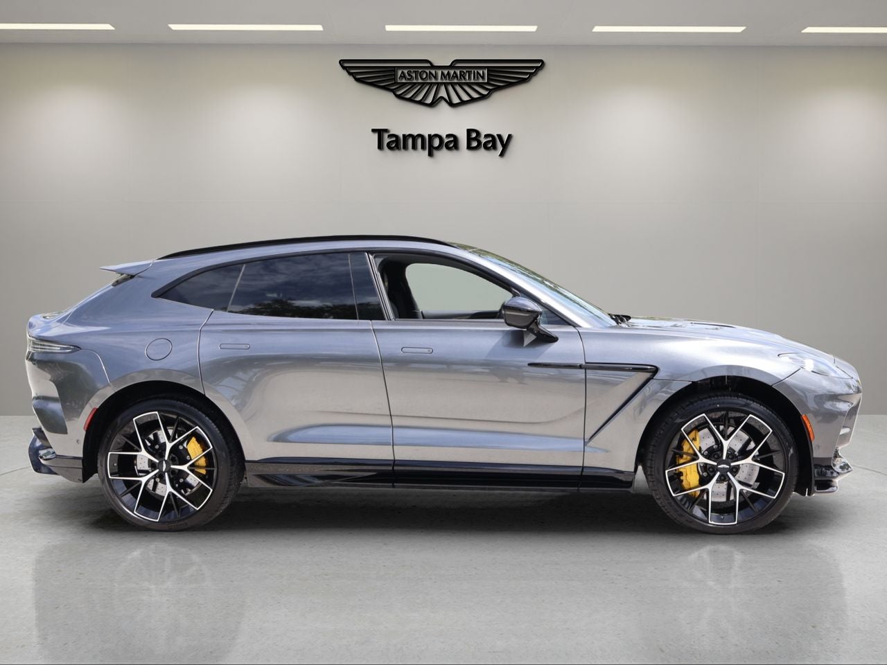 2026 Aston Martin DBX 707