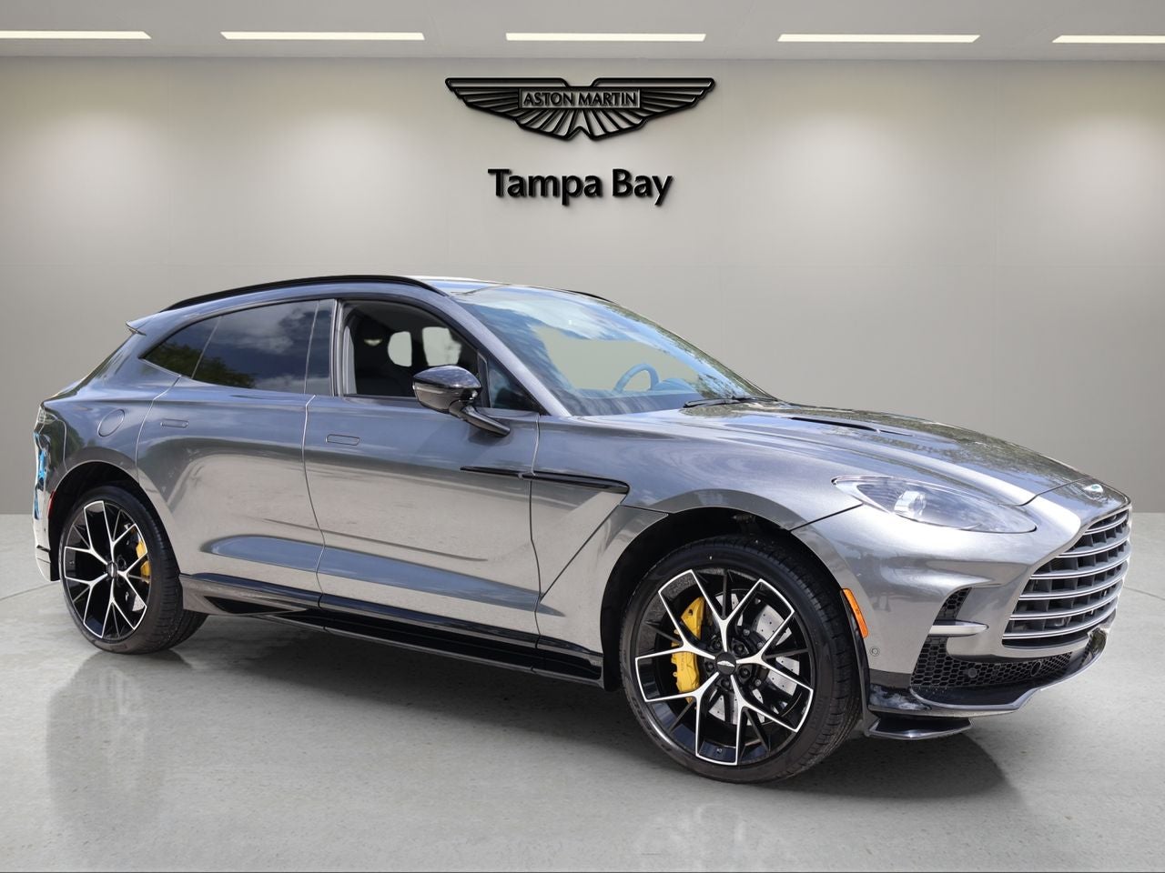 2026 Aston Martin DBX 707