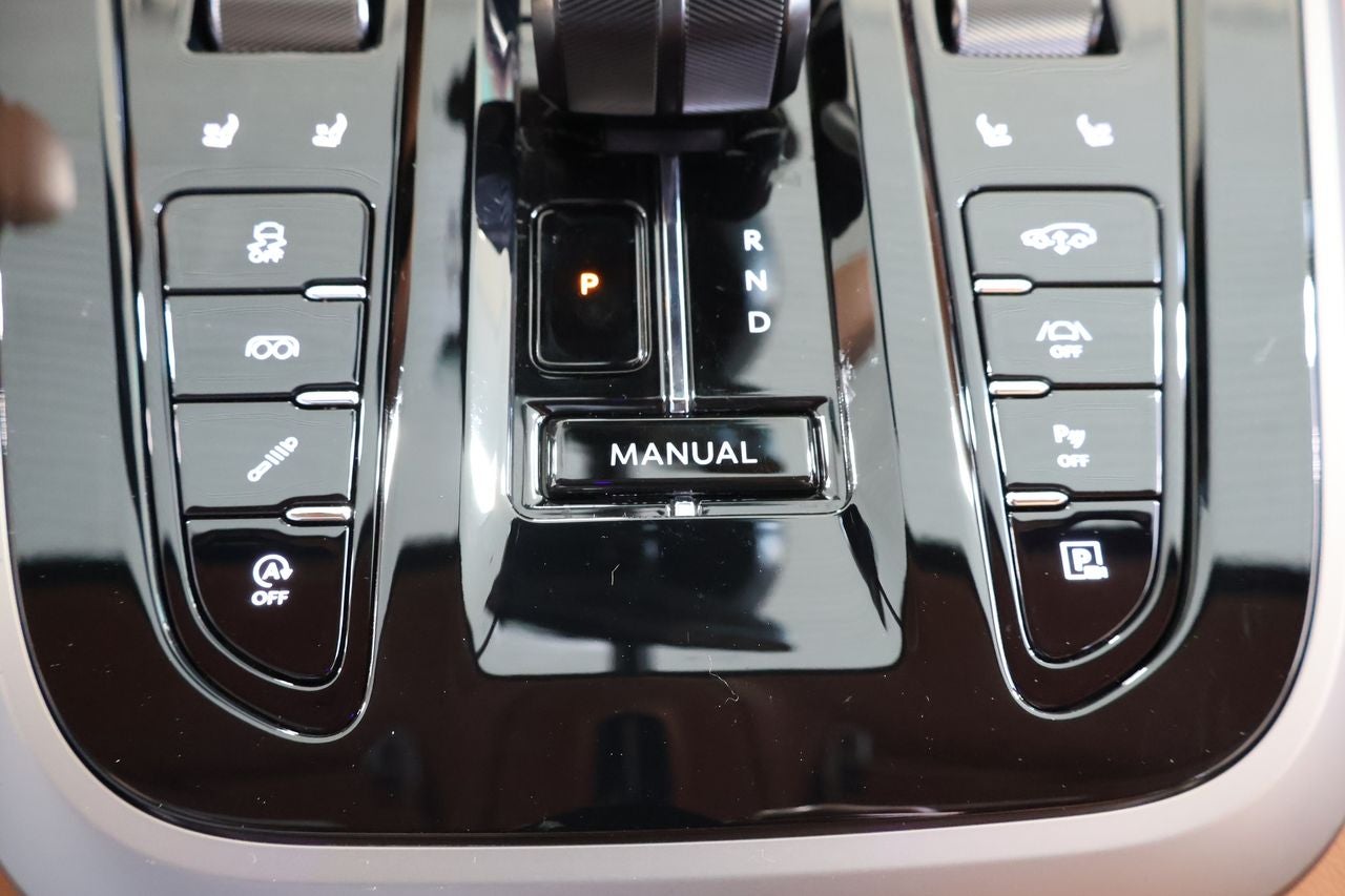 2026 Aston Martin DBX 707