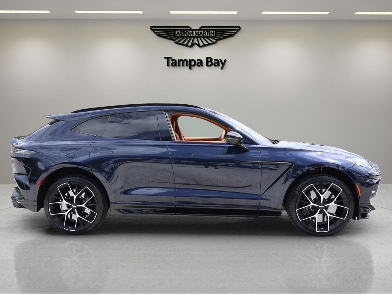2026 Aston Martin DBX 707