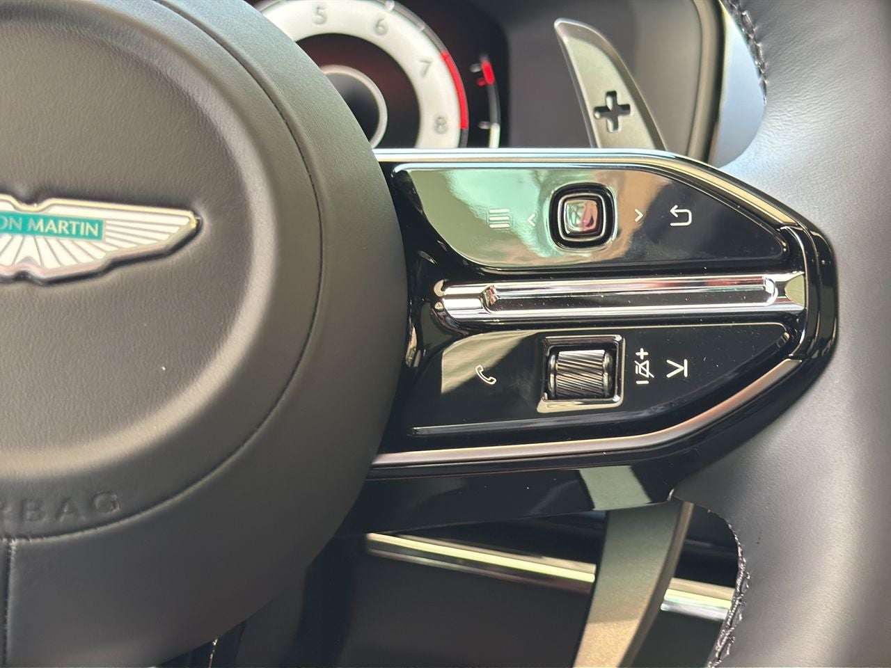 2026 Aston Martin DBX S