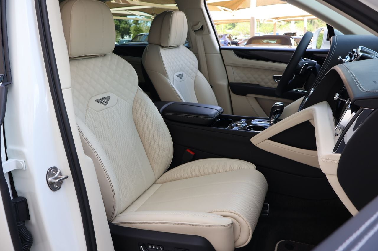 2022 Bentley Bentayga Base