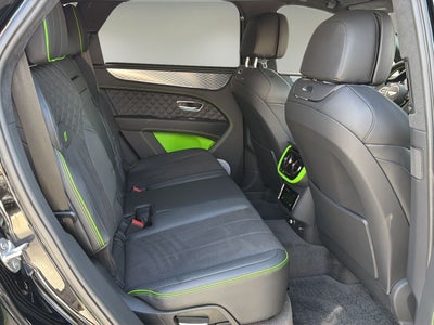 2025 Bentley Bentayga V8