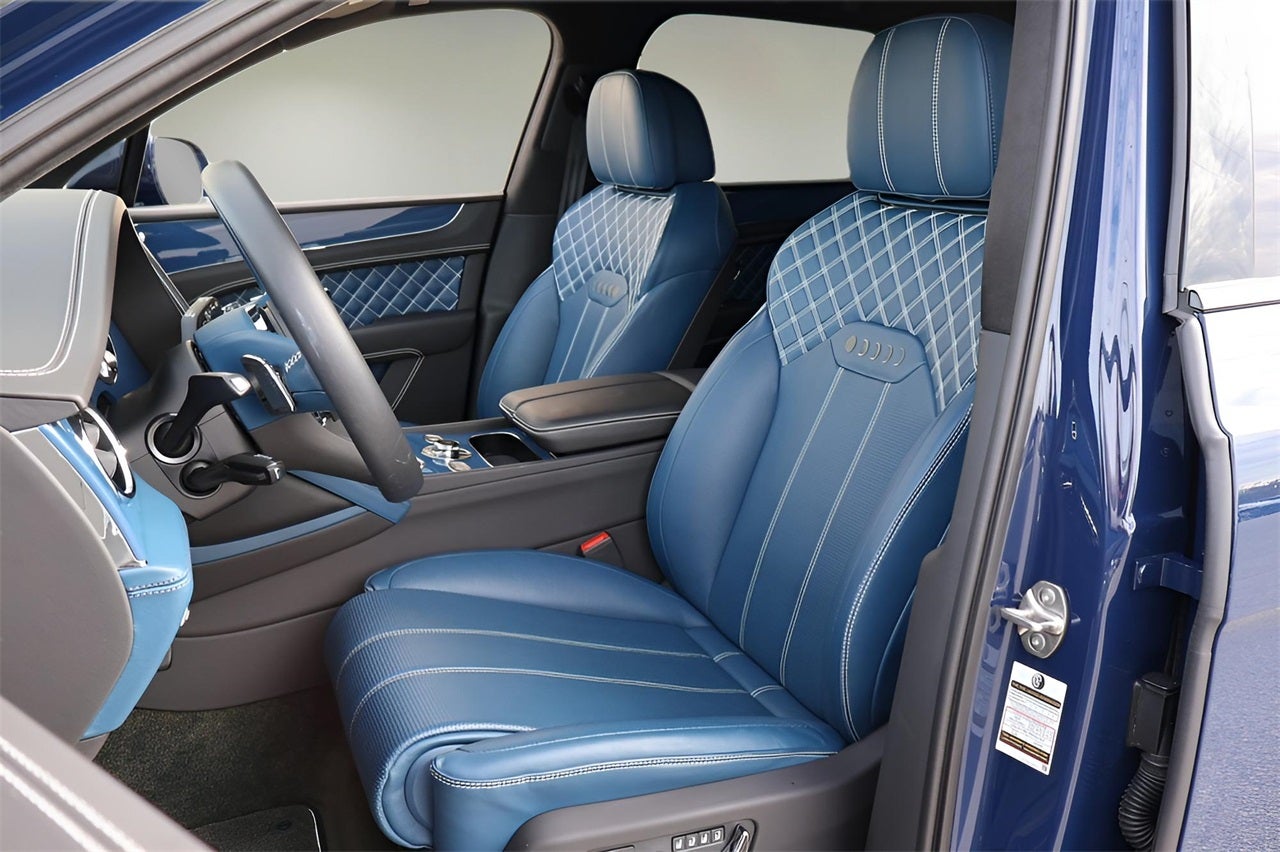 2023 Bentley Bentayga Base