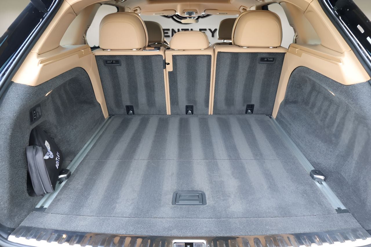 2024 Bentley Bentayga EWB V8