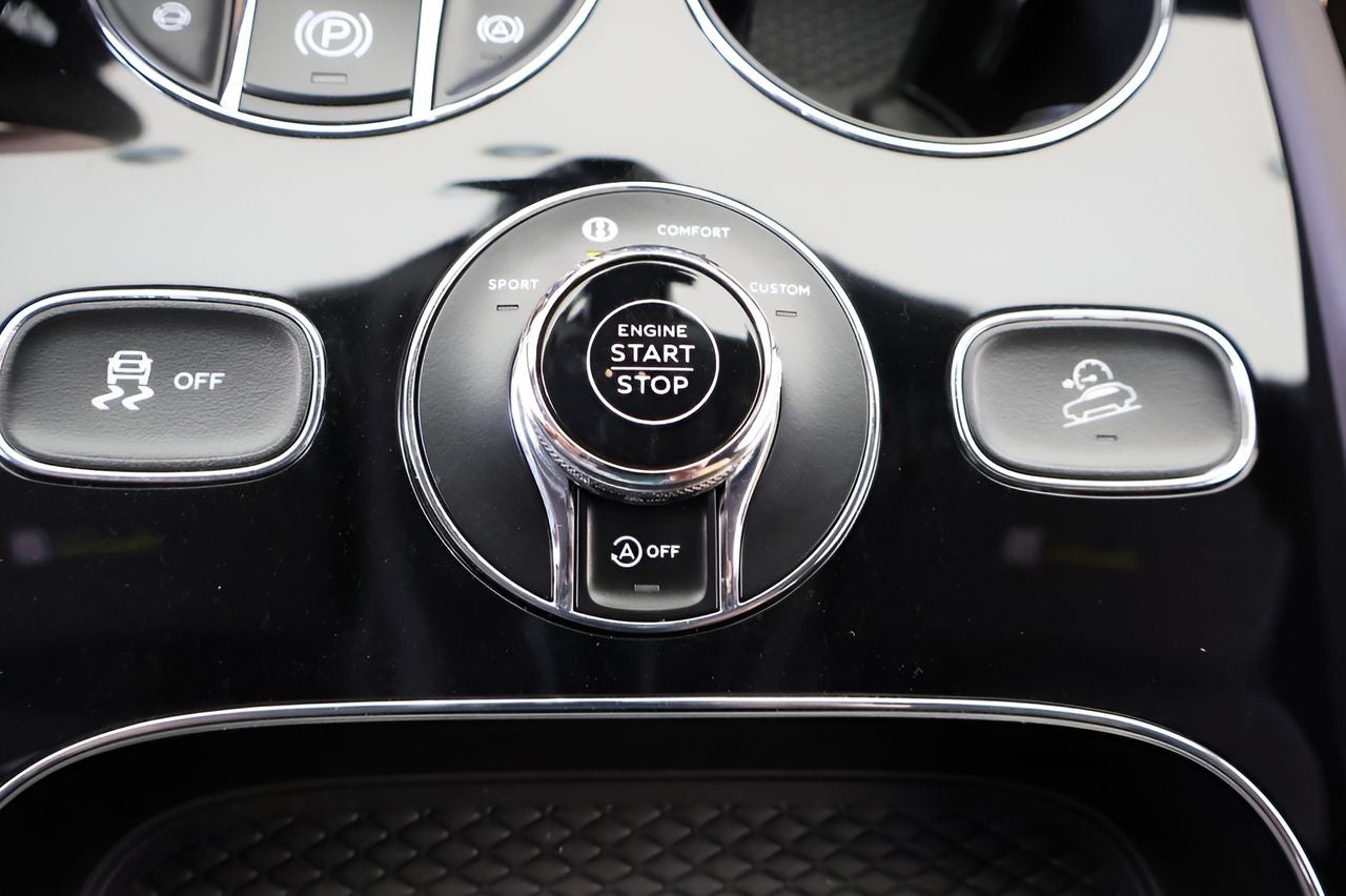 2025 Bentley Bentayga EWB Azure