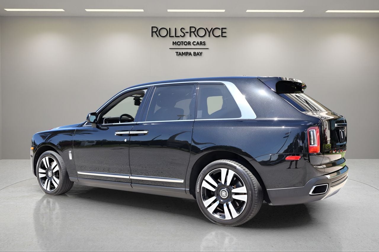 2022 Rolls-Royce Cullinan Base