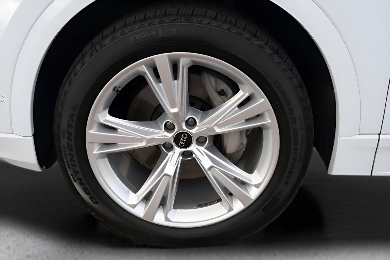 2023 Audi Q8 55 Premium Plus quattro