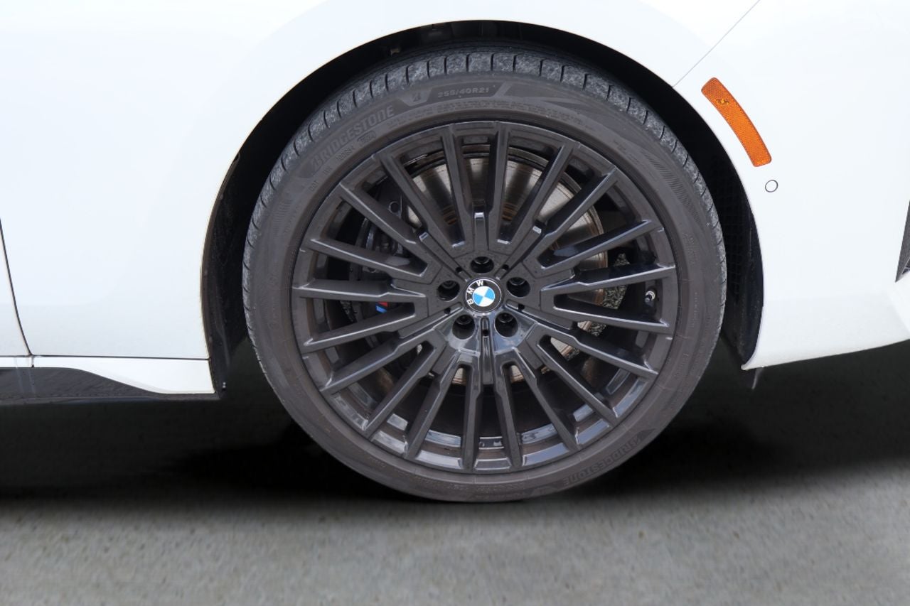 2025 BMW 7 Series 760i xDrive
