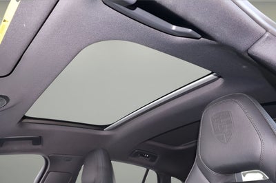 2024 Porsche Panamera 4