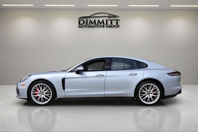 2022 Porsche Panamera 4S