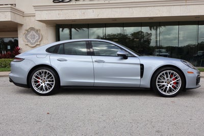 2022 Porsche Panamera 4S