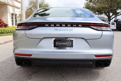 2022 Porsche Panamera 4S
