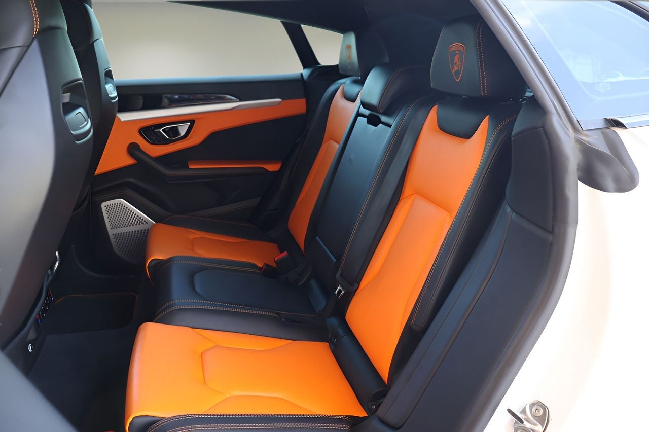 2022 Lamborghini Urus Base