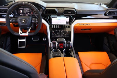 2022 Lamborghini Urus Base