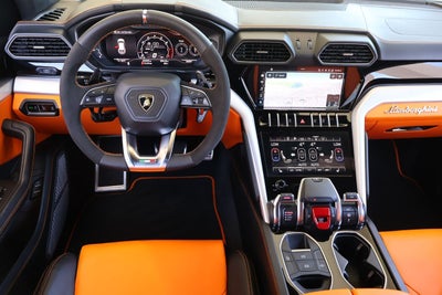2022 Lamborghini Urus Base