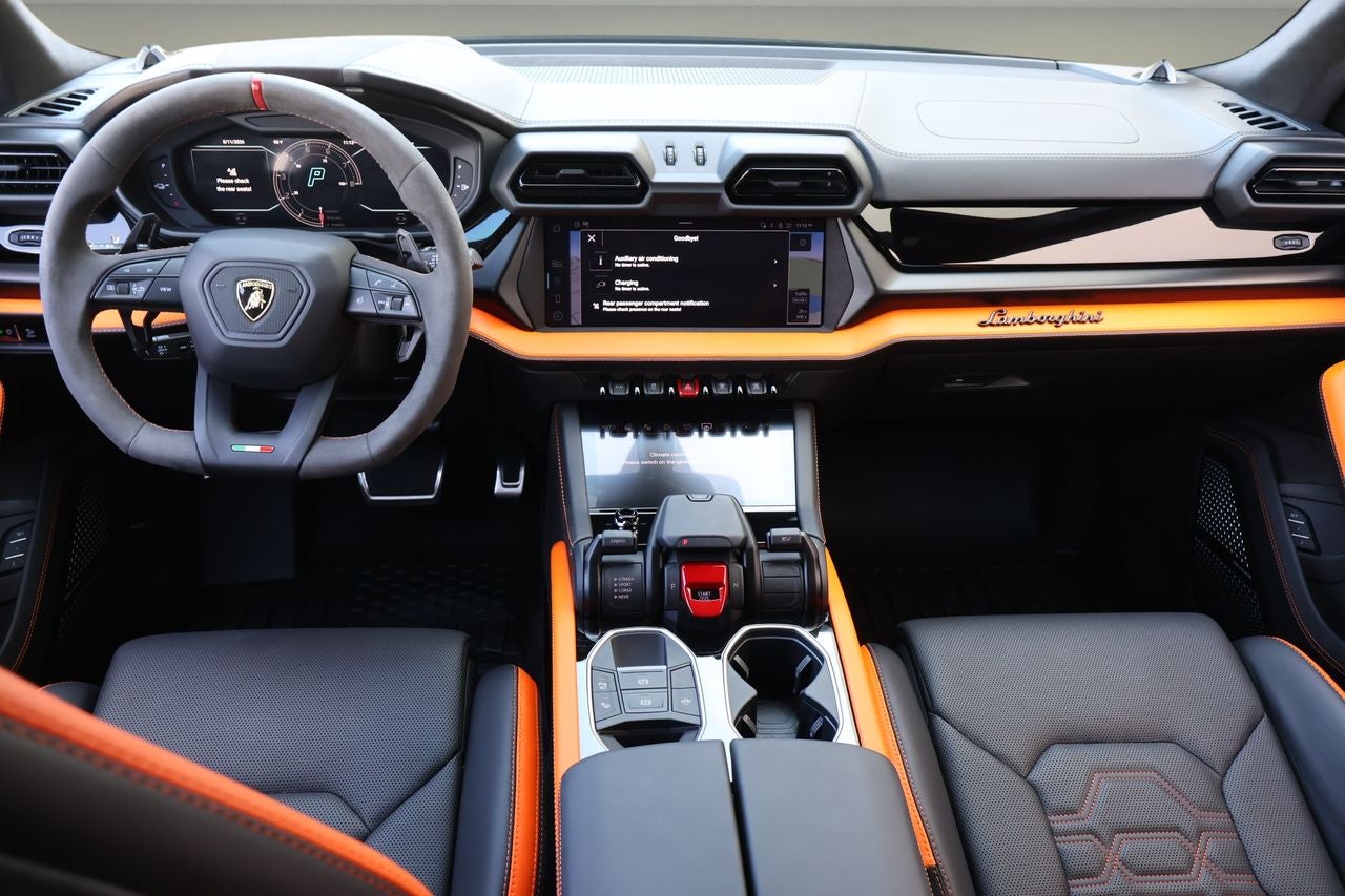 2025 Lamborghini Urus SE